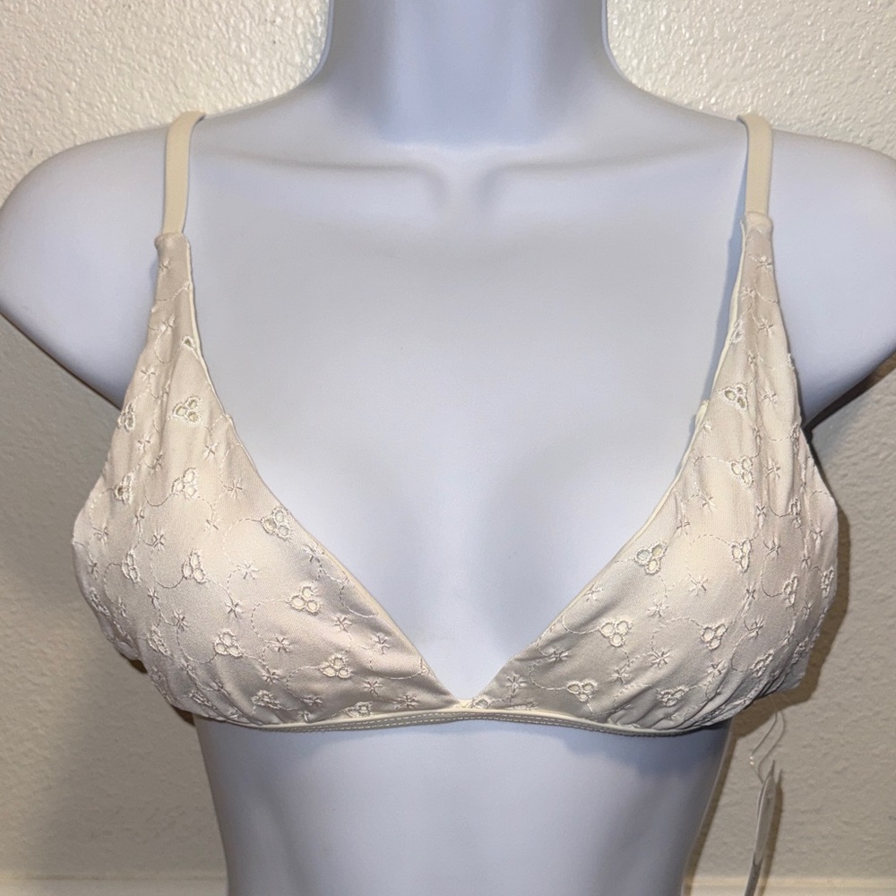 Dippin’ Daisy bikini top